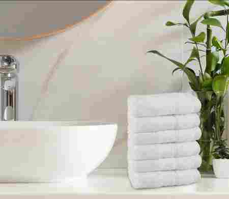 White Color Ultra Soft Crident Face Towel 12x12 Inch For Hotel & Home