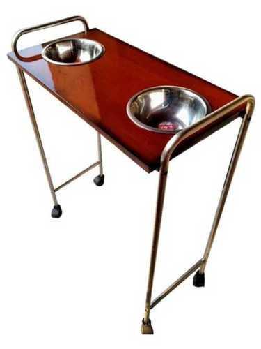 Silver And Brown Colour Stainless Steel Rectangle Salon Manicure Trolley Design: Plain