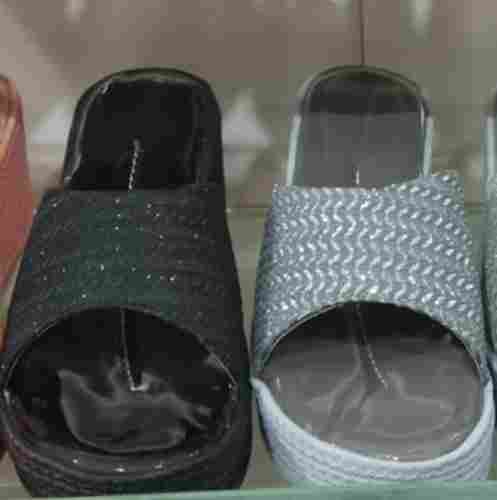 Light Wear Medium Heel Ladies Sandals Comfortable To Wear For Girls And Women 