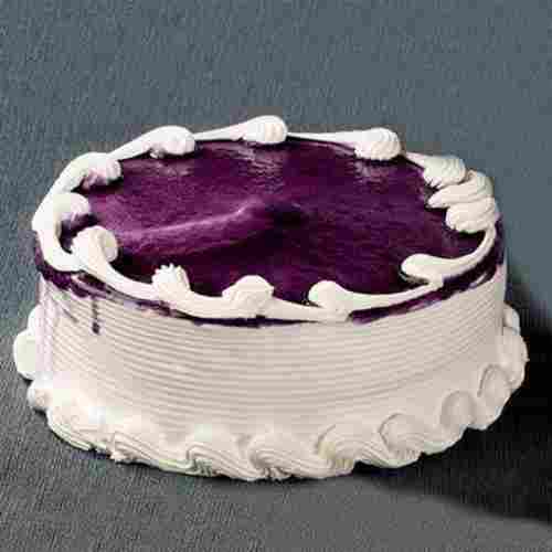 Super Quality And Delicious Black Current Cake Round Shape White Color Cream