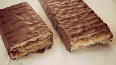 Rectangle Shape Choco Filled Crunchy Chocolate Wafer Biscuits Fat Content (%): 3.8 Grams (G)