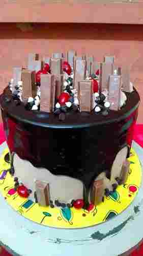 Hygienically Processed 1 Kg Fresh And Delicious Chocolate Cake For Party Celebration