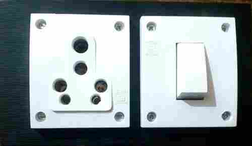 White Color Plain Wooden Finish Switch With 5 Pin Socket 16 Amp