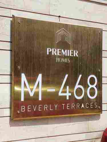 Fine Finish and Rust Resistant Metal Sign Board