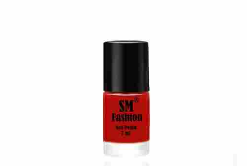 Long Lasting and Superb Coverage 7ml Red Color Liquid Form Glossy Nail Paint 