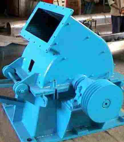 Mild Steel Hammer Mill Machine, Capacity 300 Kg, Blue Color Coating