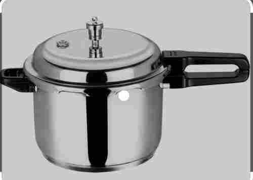 Stainless Steel Pressure Cooker For Cooking Use, Attractive Design And Rust Proof