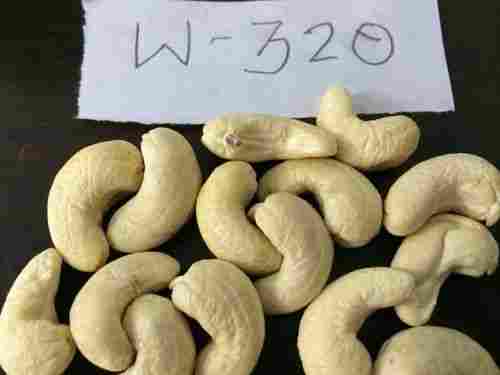 Highly Nutrition Fssai Certified W-320 Cashew Nuts