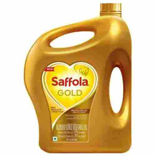 1 Liter Poly Pack Saffola Gold Oil With High Nutritious Values