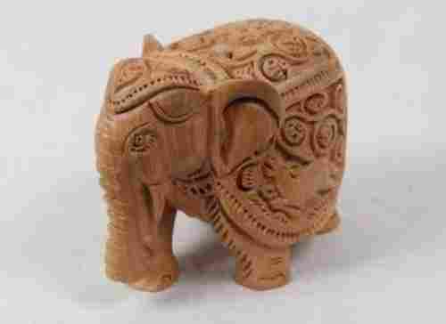 Natural Wooden Elephant Handicrafts In Natural Color With Sanding Surface