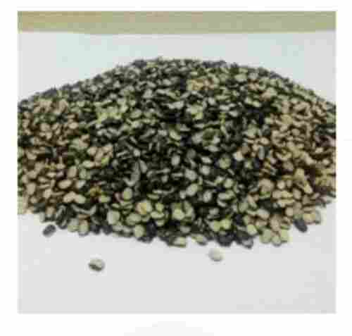 A Grade Organic Urad Dal With High Nutritious Values And Rich Taste
