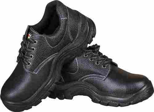 Laces Up Comfortable Black Leather Safety Shoes Used In Construction Sites