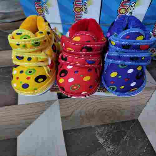 Cotton Fabric And Rubber Insole Daily Wear Shoe For Babies