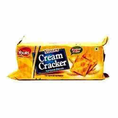 Crunchy Delicious And Mouth Watering Rich In Fiber Cream Cracker Biscuit