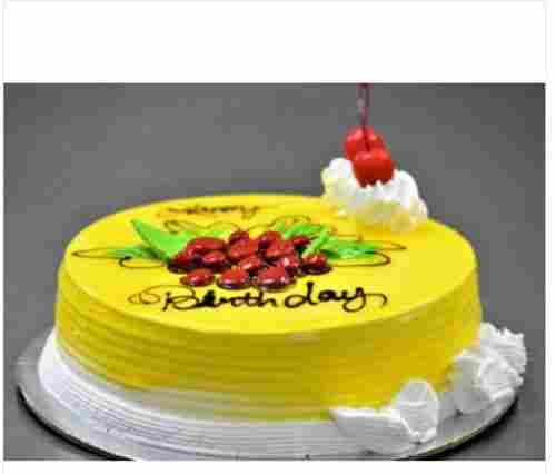 Made With Natural Ingredients And Soft Texture 1 Kilogram Yellow And White Vanilla Pineapple Cake 
