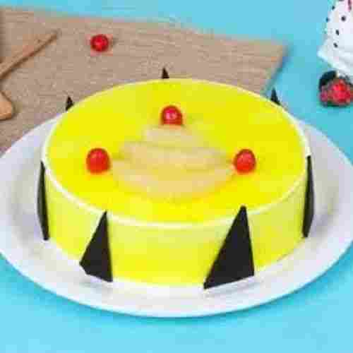 Hygienically Prepared Delicious And Mouth Watering Creamy Sweet Taste Yellow Pineapple Cake