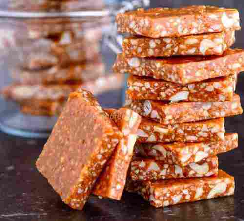 Groundnut Chikki In Sweet Taste And Brownish Color, For Direct Consumption