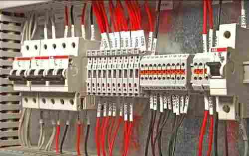 Power Distribution Board Ip 44 Powder Coated With 240 Volts In Mild Steel Material