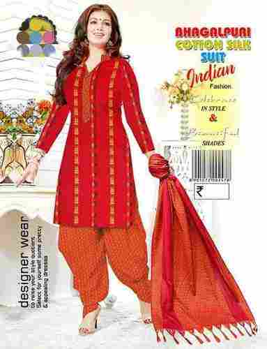 Red Color Designer Ladies Suit With Normal Wash And Skin Friendly