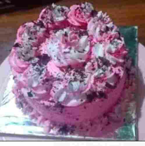 Round Shape Sweet Yummy Taste Strawberry Flavor Cake For Birthday Party