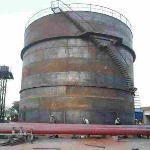 Corrosion Resistant Storage Capacity Ruggedly Constructed Oil Storage Tank