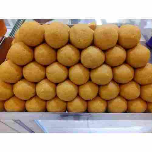 100 % Fresh And Pure Sweet Tasty Besan Ladoo, Easy To Make, Hygienically Crafted