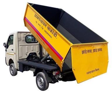 Yellow Premium Quality Hydraulic Garbage Collection Van