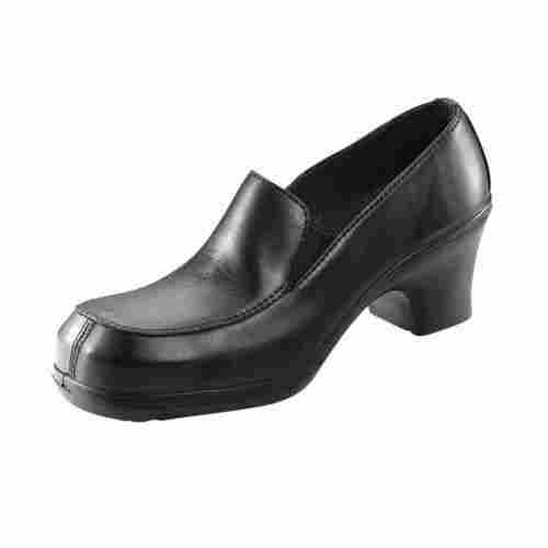 Casual Wear Comfortable And Skin Friendly Medium Heel Plain Black Safety Shoes For Ladies