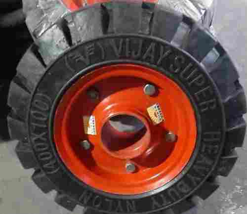 Trolly Tyre Made Of Rubber With Inner Tube, Powder Coated Cast Iron Rim 