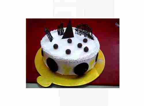Delicious Sweet White Round Oreo Biscuit Cake, Packaging Size 1 Kg