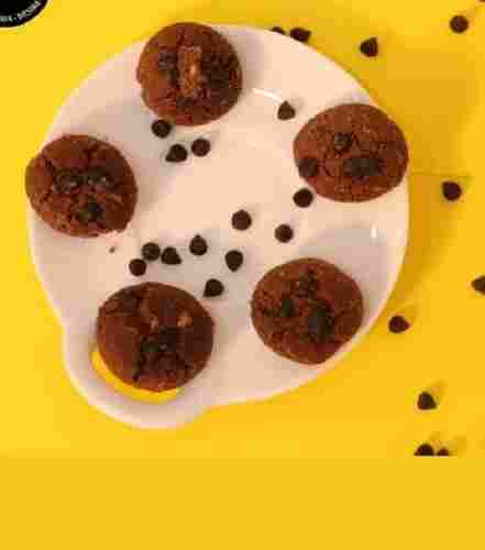 Sweet And Crispy Tasty Low Salt Baked Round Cookies With Chocolate Chips