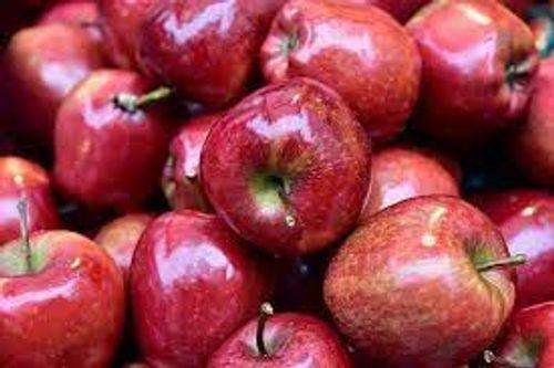 Organic Juicy Nutrient-Dense Sweet Creamy High Dietary Fiber Red Fresh Apple  at Best Price in Barshi | Vk Mart