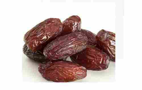 Brown Dry Dates Dried Fruit 2 Inch Size Pack Of 1 Kg With 1 Year Shelf Life