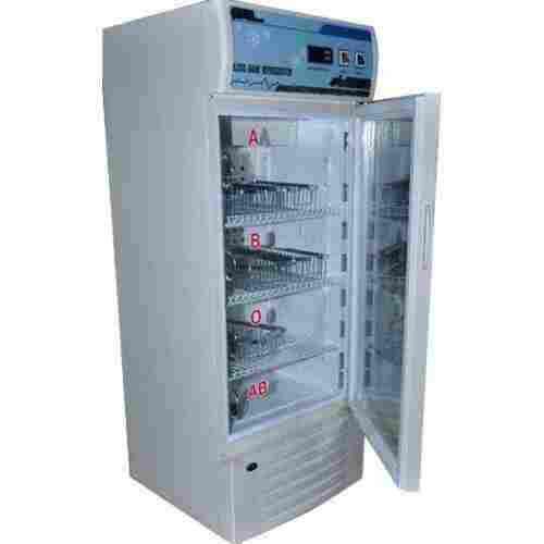 Blood Bank Freezer In Ss And Mild Steel Body Material, 4 Shelves, 230 V Ac