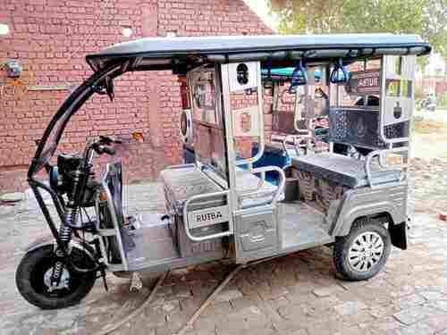 Three Wheeler Five Seater Light Weight White Eride Battery Operated E Rickshaw