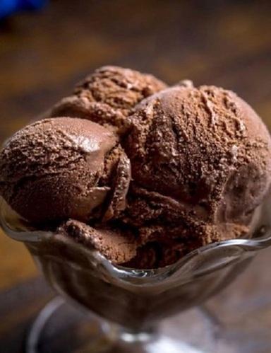 Brown Delicious And Mouthmelting Sweet Taste Chocolate Ice Cream Made With Natural Ingredients