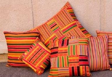 Multicolor Lightweight And Comfortable With Skin Friendly Cotton Printed Handloom Cushion Cover