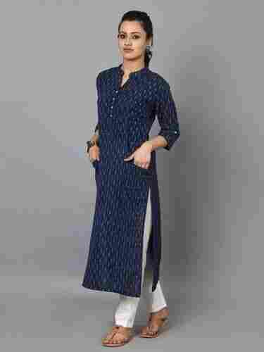 Ladies 3/4 Sleeves Fashionable Comfortable Fancy Cotton Blue Printed Kurtis