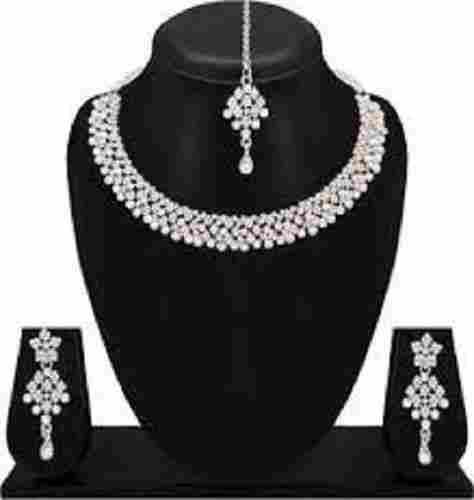 Women Elegant Look Party Wear Light Weight White Artificial Imitation Necklace Set