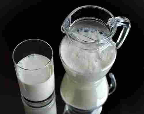 1 Liter Pcakgaing Size Fresh And Healthy Cow Milk