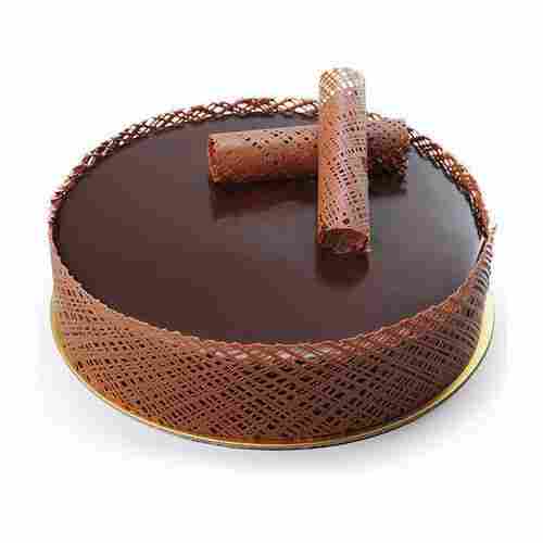 Mouthwatering Delicious Sweet Taste Raspberry Round Chocolate Cake