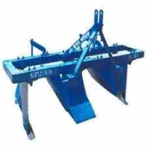 Sturdy Constructed Corrosion Resistance Mild Steel Blue Agricultural Tractor 
