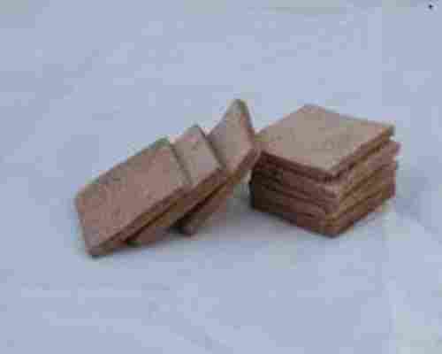 Pack Of 1 Kg Square Shape 100 Percent Herbal Solid Form Catechu