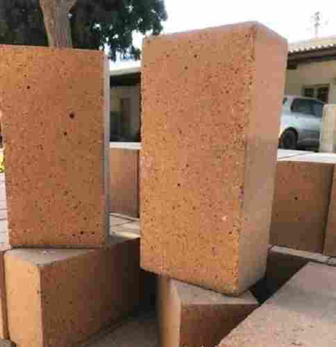 Fire And Weather Resistant High Strength Long Durable Red Rectangular Bricks 