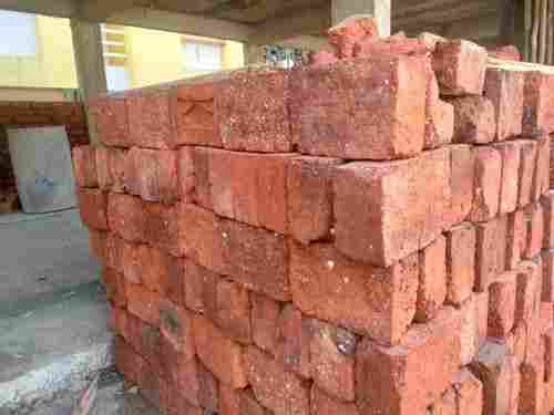Heavy Duty Highly Efficient Solid Fire Resistant Strong Durable Rectangular Red Bricks 