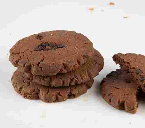 Eggless Round Low Fat Crunchy And Crispy Sweet Chocolate Chip Cookie