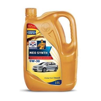Single Line Parallel Hygienically Packed Quickly Move And Smooth Light Yellow Liquid Car Lubricant Oil