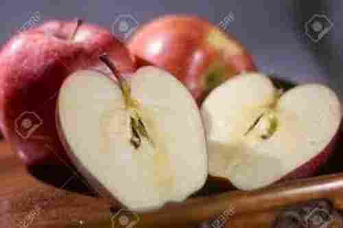 Hygienically Packed Non Alcohol Vitamin Fiber Rich Sweet Red Apple Pulp