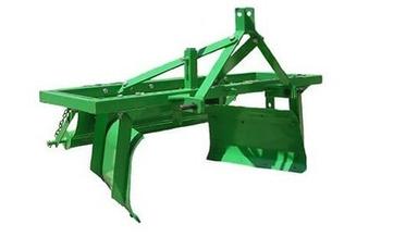  Mild Steel Agricultural Equipment Automatic Fertilizer Drilling Capacity: 300 Ton/Day