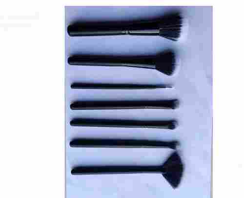 3 Inches Size With Pack Of 7 Pieces Wood Materiel Easy To Use Make Up Brushes Sets